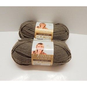 Lion Brand Vanna’s Choice Yarn Taupe 125 Acrylic 3.5 oz Lot of 2